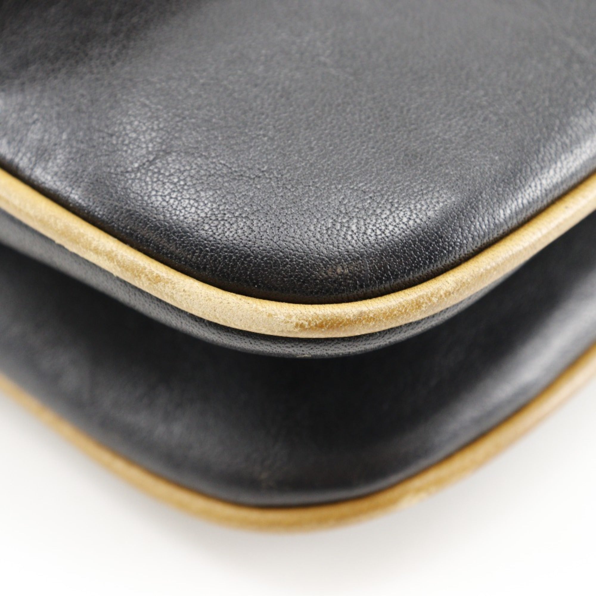 Celine Black Leather Shoulder Bag (Pre-Owned)