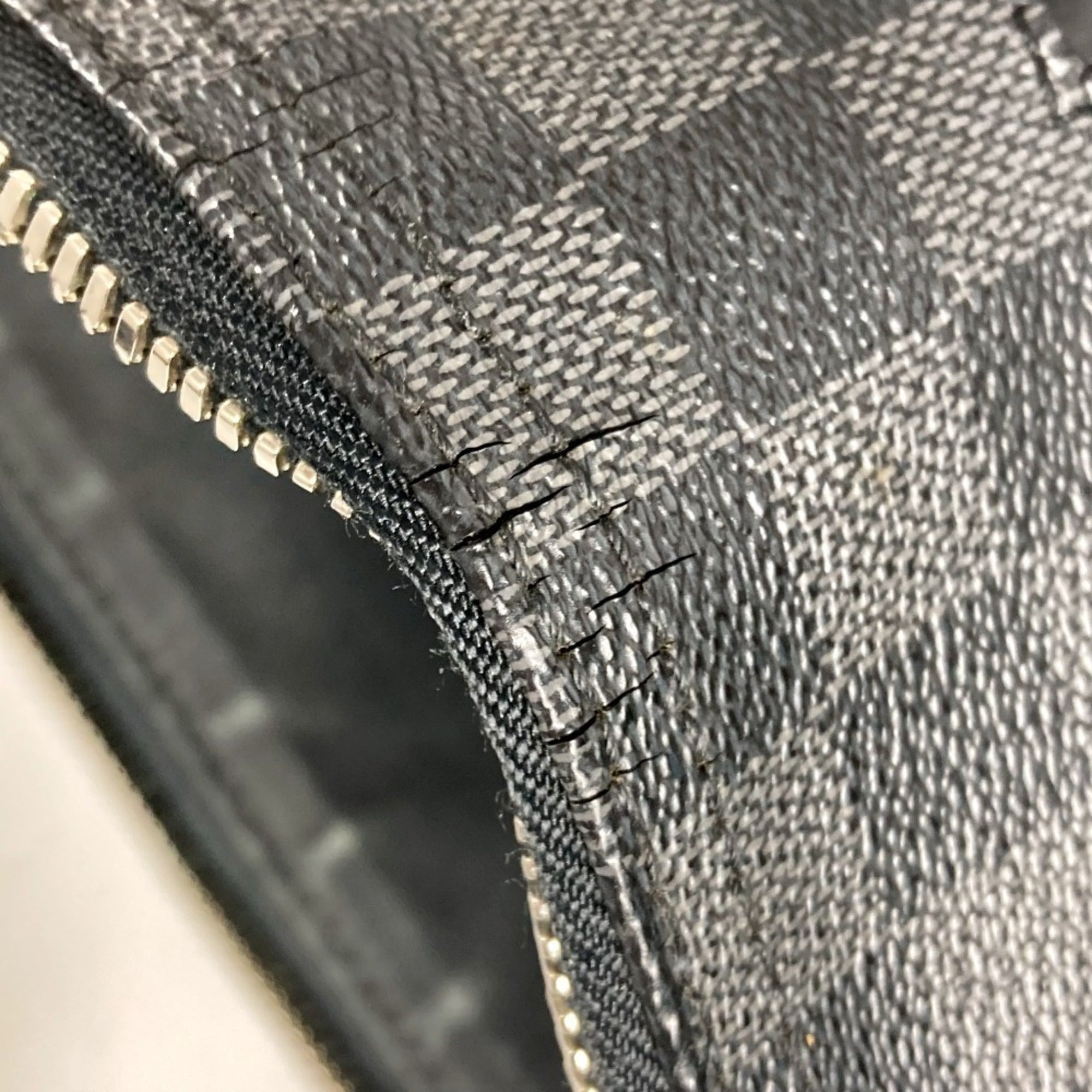 Louis Vuitton Black Damier Graphite Shoulder Bag (Pre-Owned)