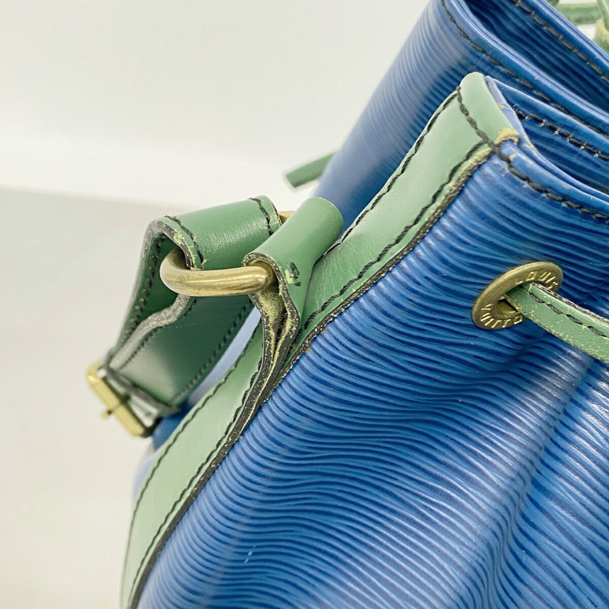 Louis Vuitton Borneo Green Toledo Blue Shoulder Bag (Pre-Owned)