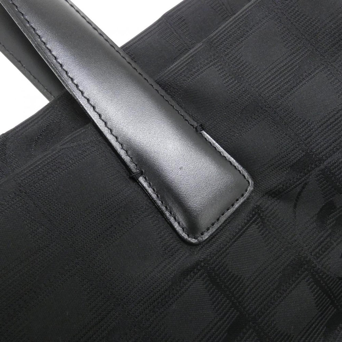 Chanel Black Nylon Handbag (Pre-Owned)