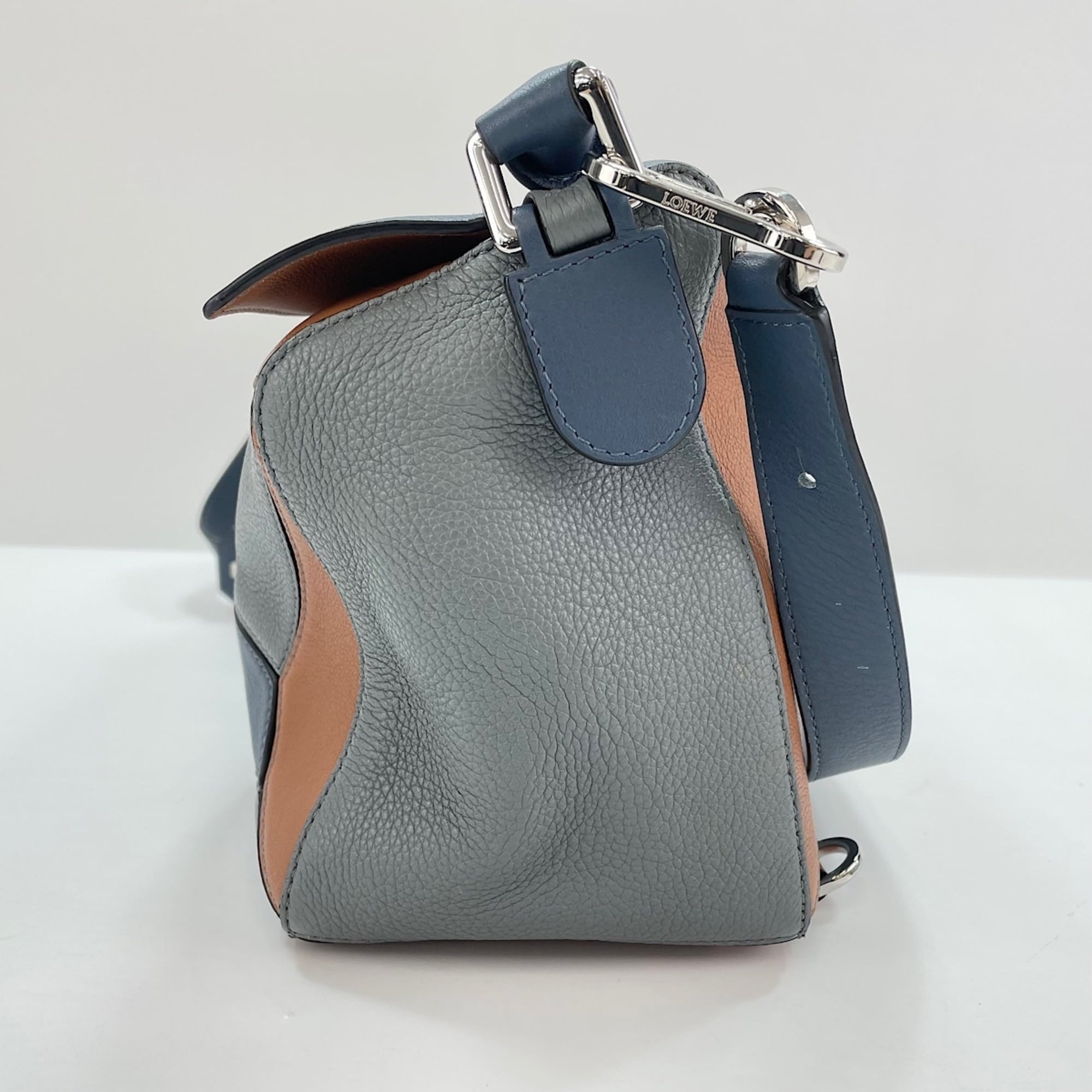 Loewe Puzzle Blue Leather Handbag (Pre-Owned)