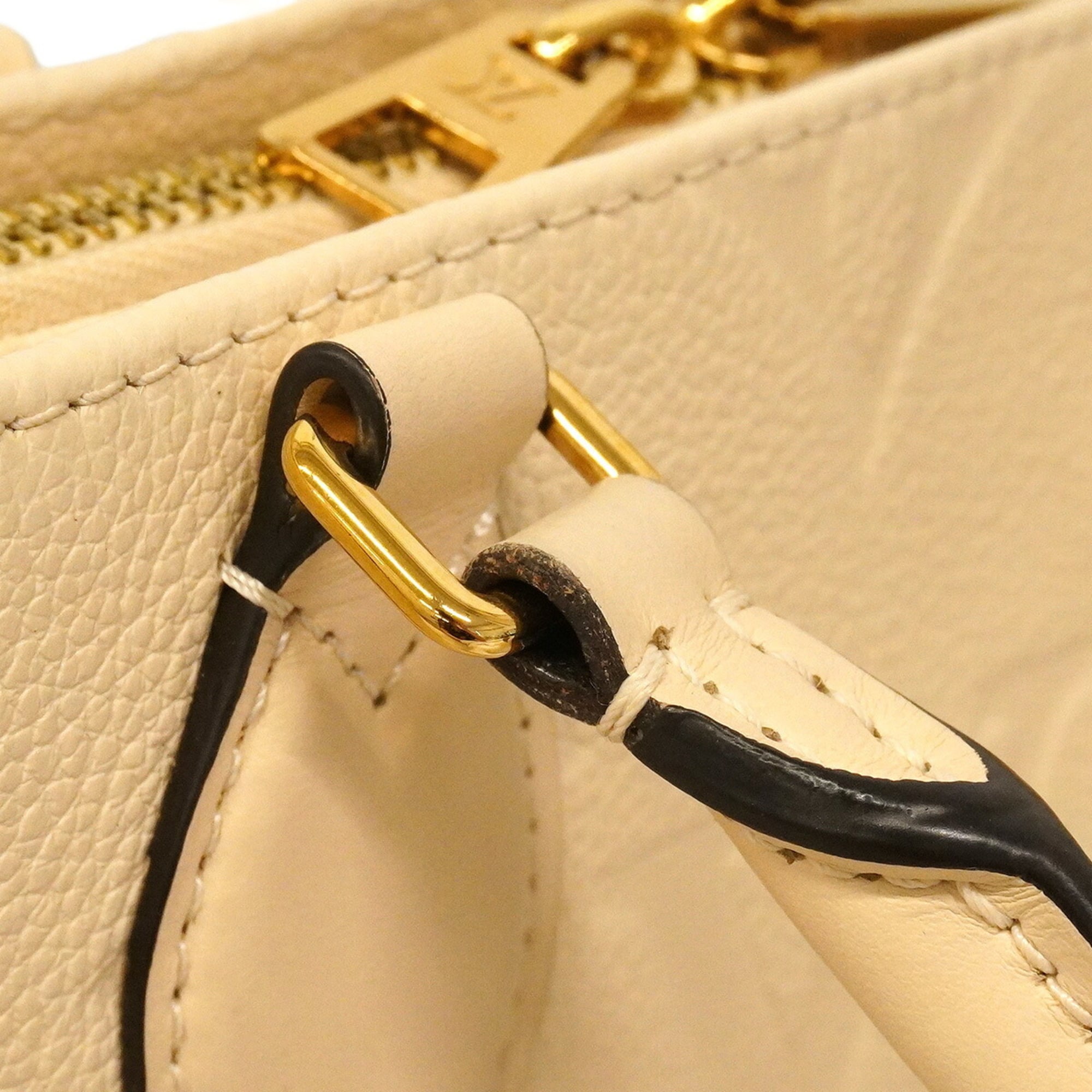 Louis Vuitton Cream Handbag (Pre-Owned)