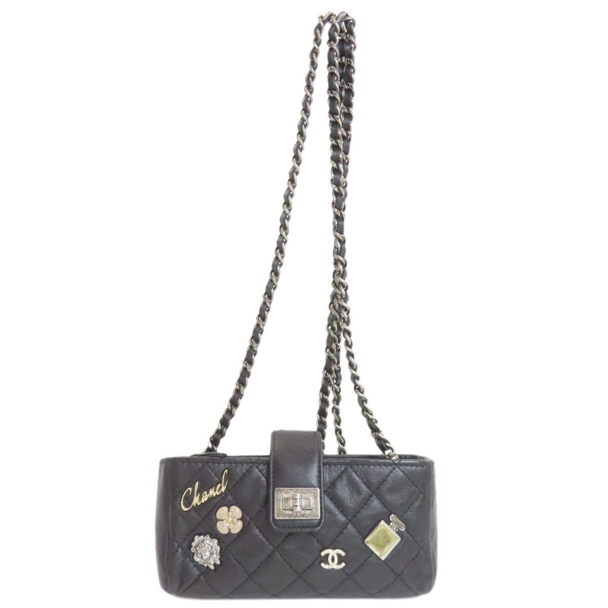 Chanel Black Leather Shoulder Bag (Pre-Owned)