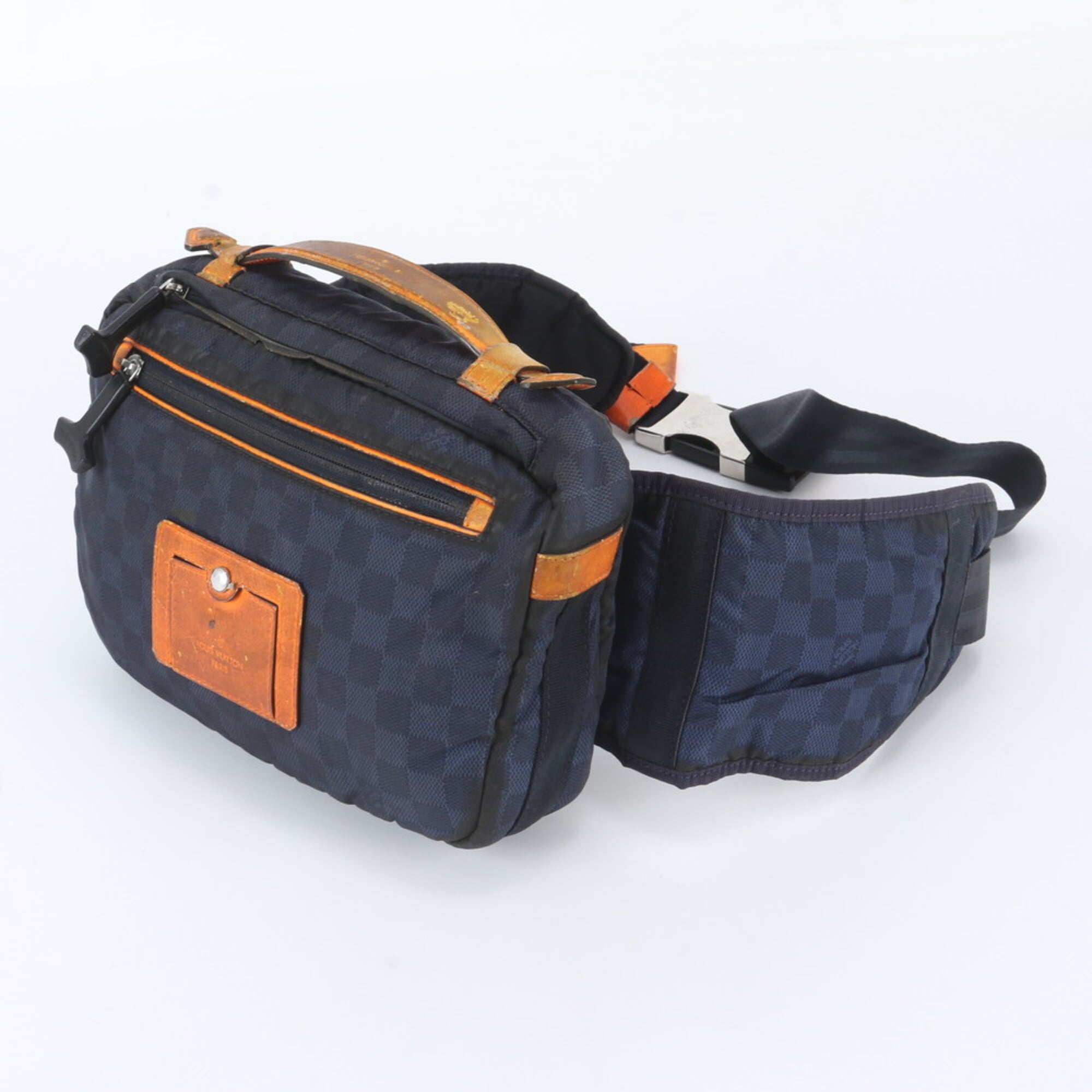 Louis Vuitton Navy Leather Nylon Pouch Sling Bag (Pre-Owned)