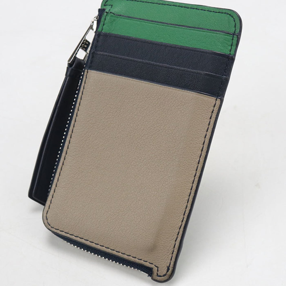 Loewe Beige Leather Coin Purse/Coin Case (Pre-Owned)