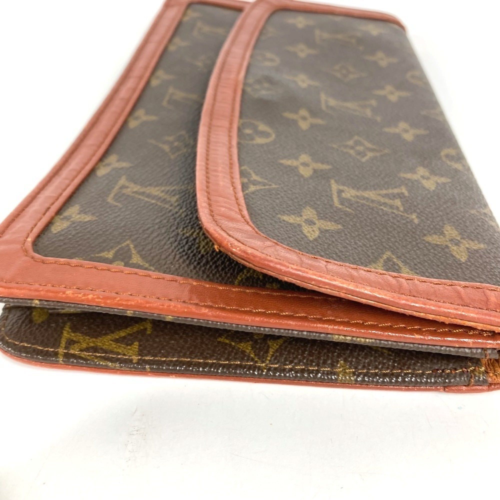 Louis Vuitton Brown Monogram Clutch Bag Handbag Pochette (Pre-Owned)