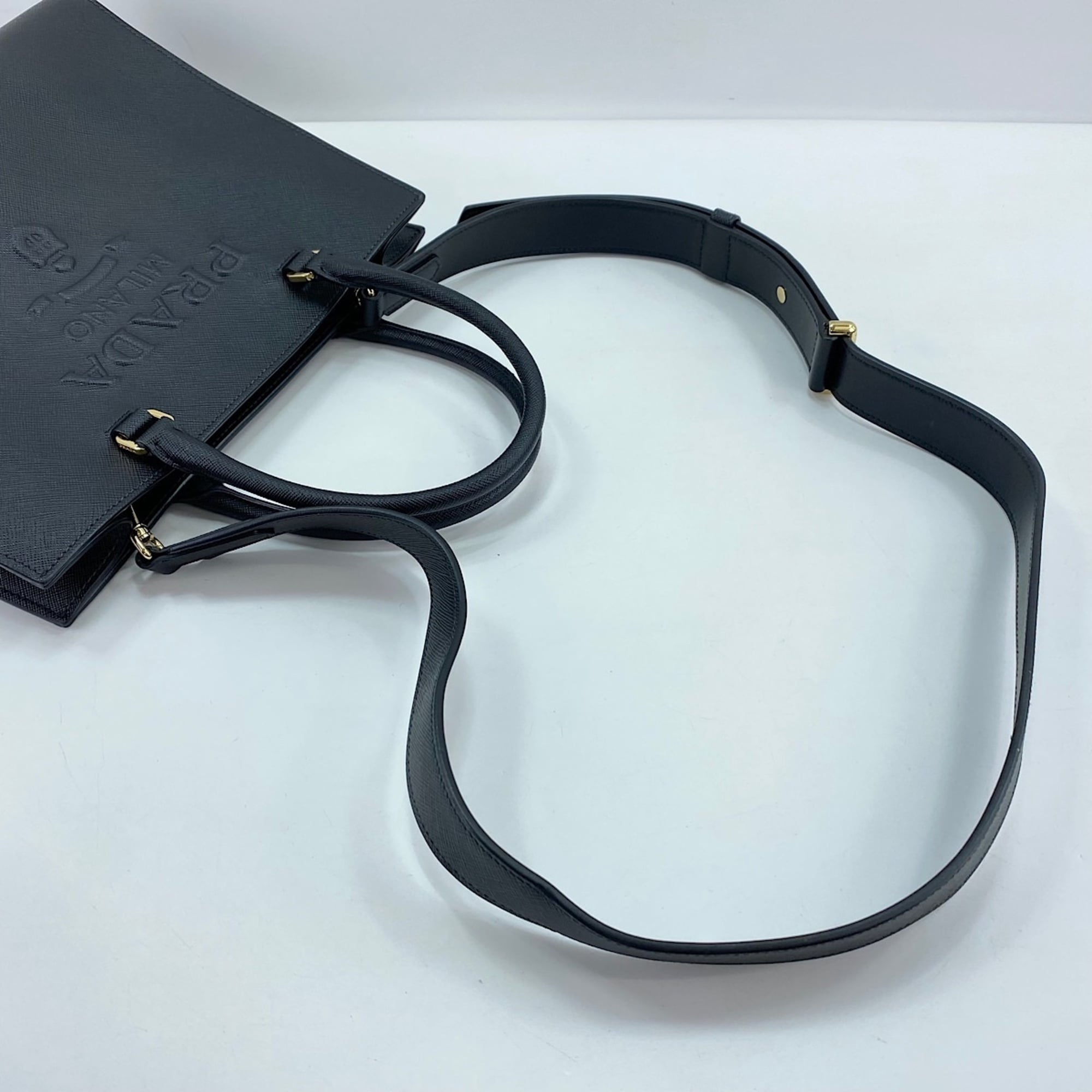 Prada Black Handbag Shoulder Bag (Pre-Owned)