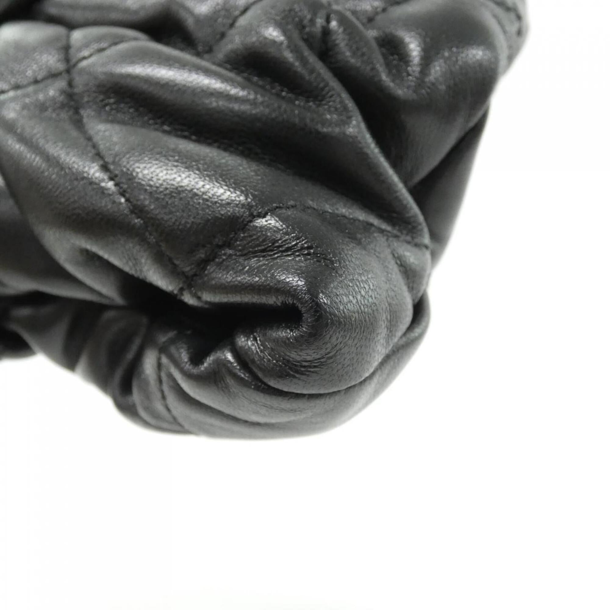 Chanel Black Leather Handbag (Pre-Owned)