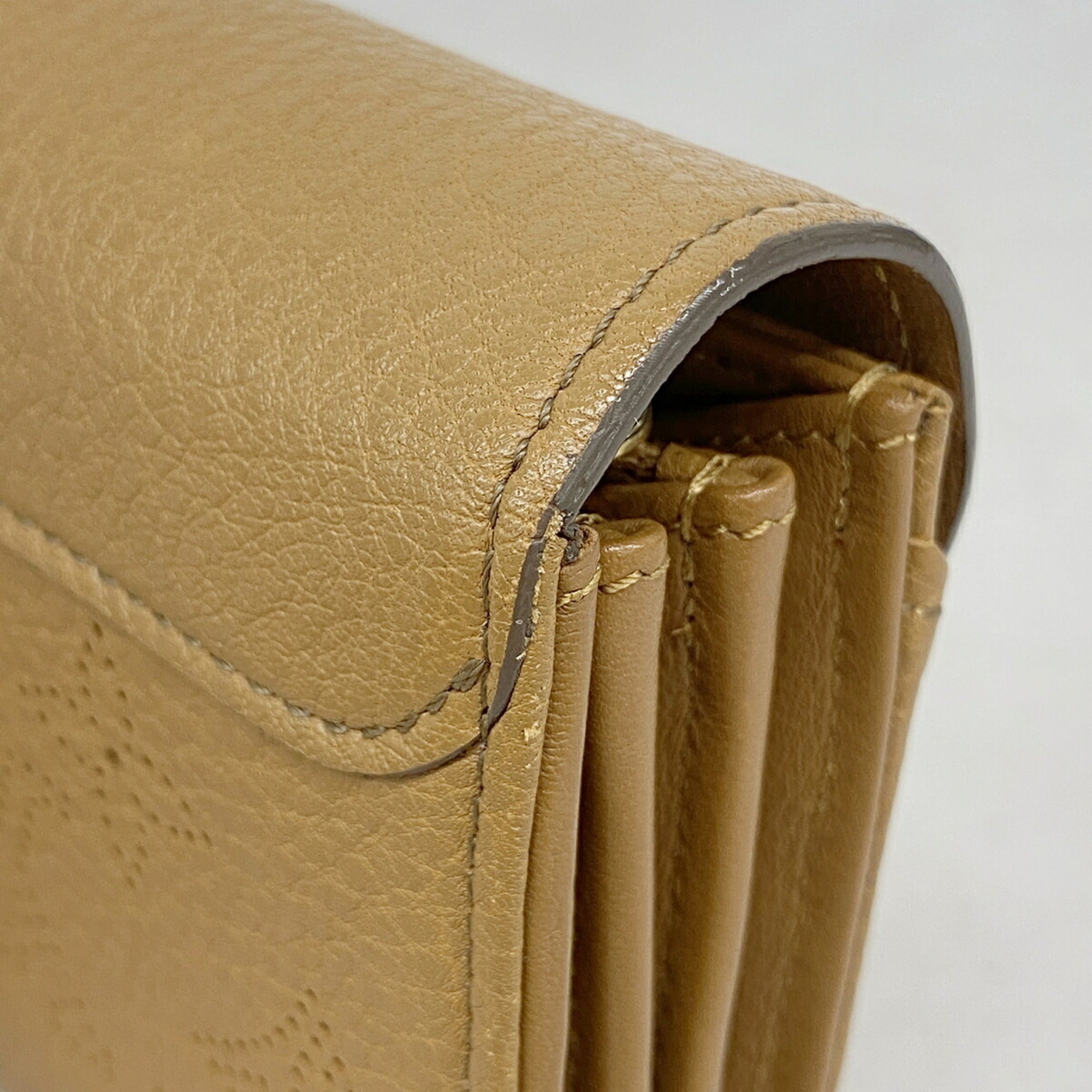 Louis Vuitton Caramel Long Wallet (Bi-Fold) (Pre-Owned)