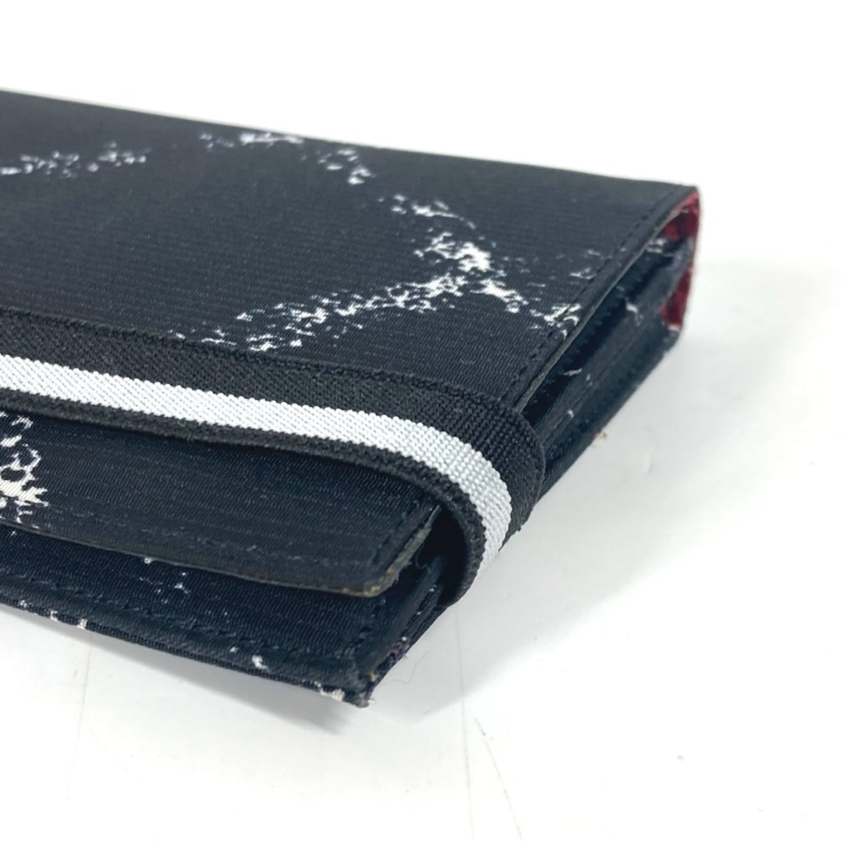Chanel Black Nylon Long Wallet (Bi-Fold) (Pre-Owned)