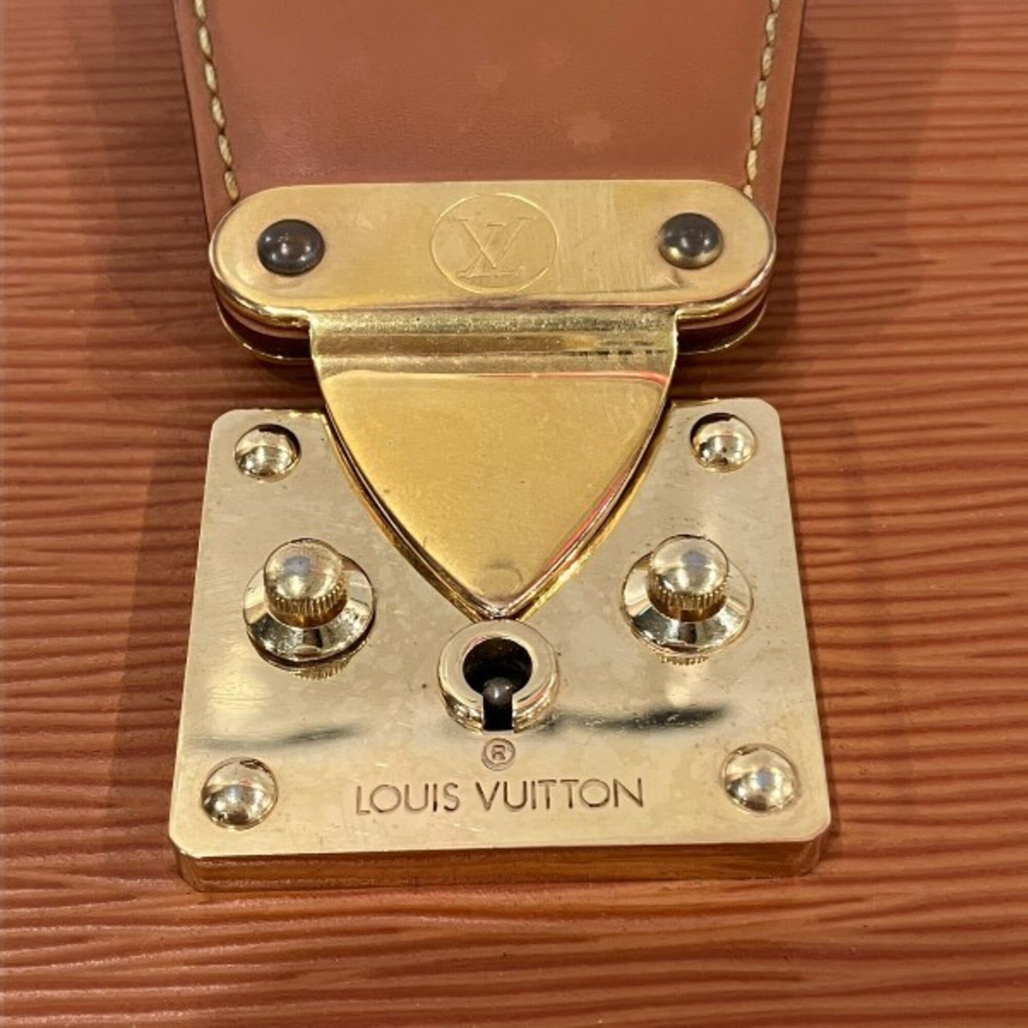 Louis Vuitton Gold Cipango Epi Leather Handbag (Pre-Owned)