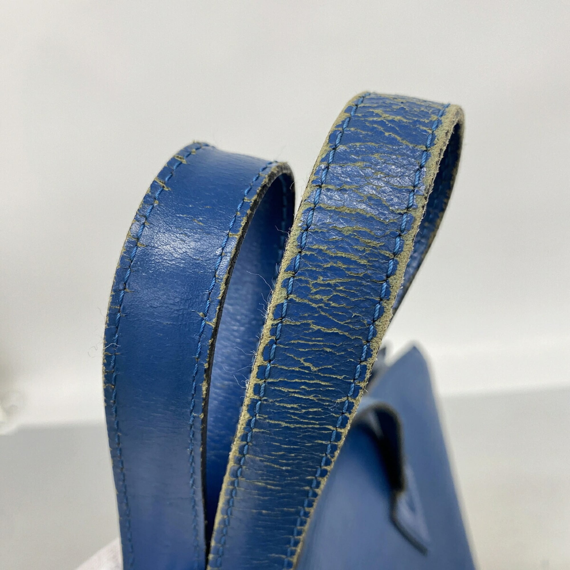 Louis Vuitton Toledo Blue Shoulder Bag (Pre-Owned)