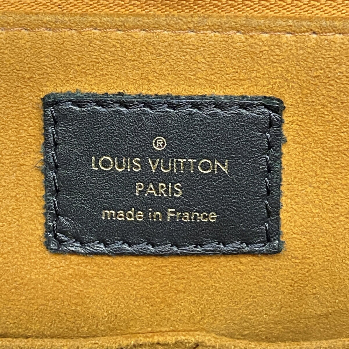 Louis Vuitton Noir Tote Bag (Pre-Owned)