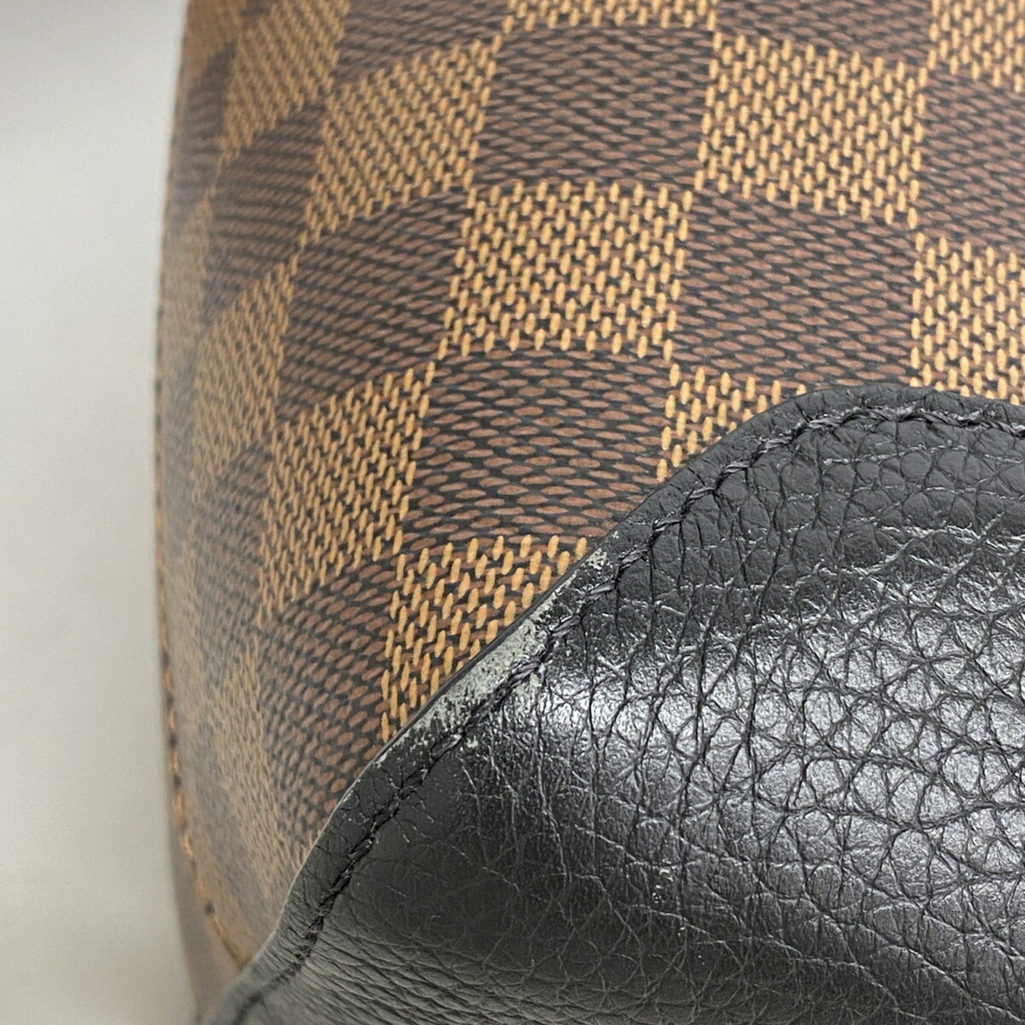 Louis Vuitton Ebene Noir Handbag (Pre-Owned)