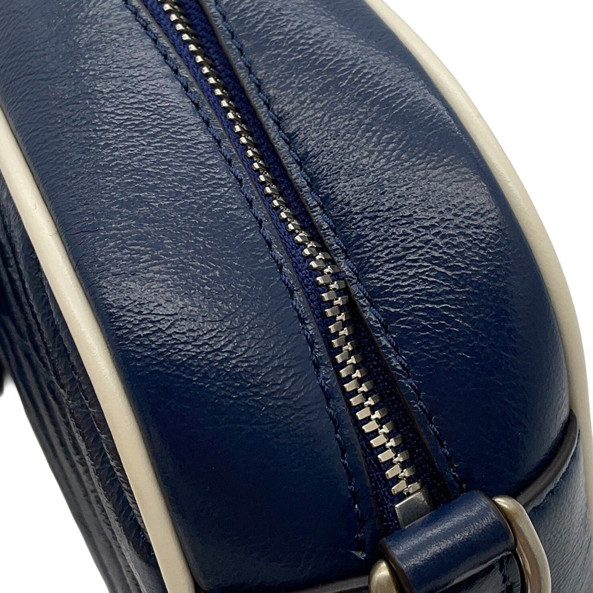 Gucci Gg Marmont Navy White Leather Handbag Shoulder Bag (Pre-Owned)
