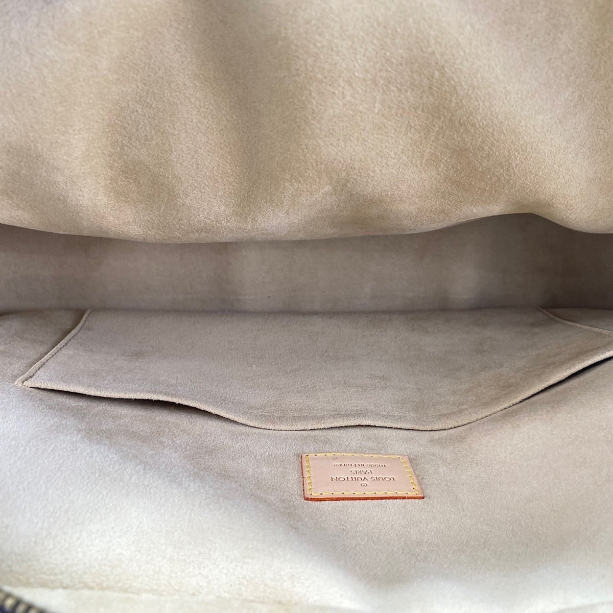 Louis Vuitton Brown Handbag (Pre-Owned)