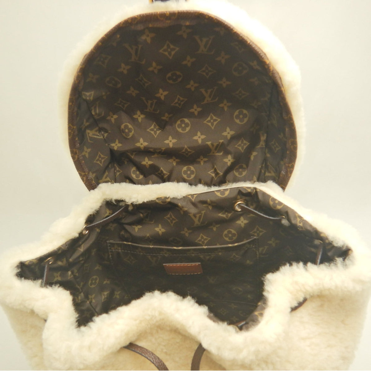 Louis Vuitton Cream Leather Backpack (Pre-Owned)