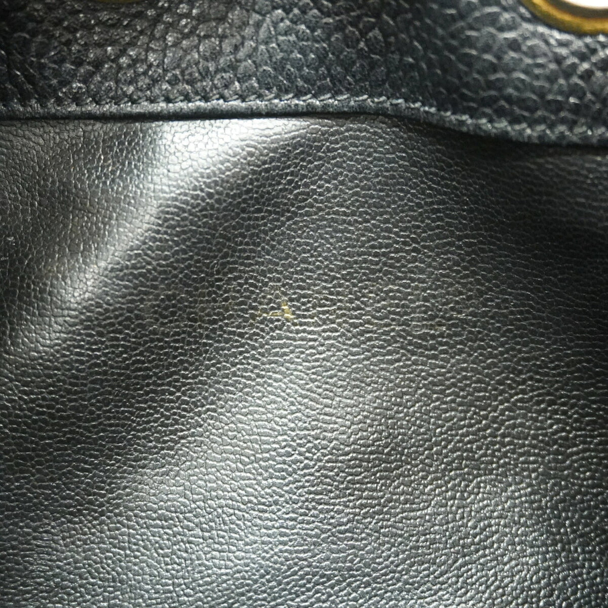 Chanel Black Grained Calfskin Shoulder Bag (Pre-Owned)