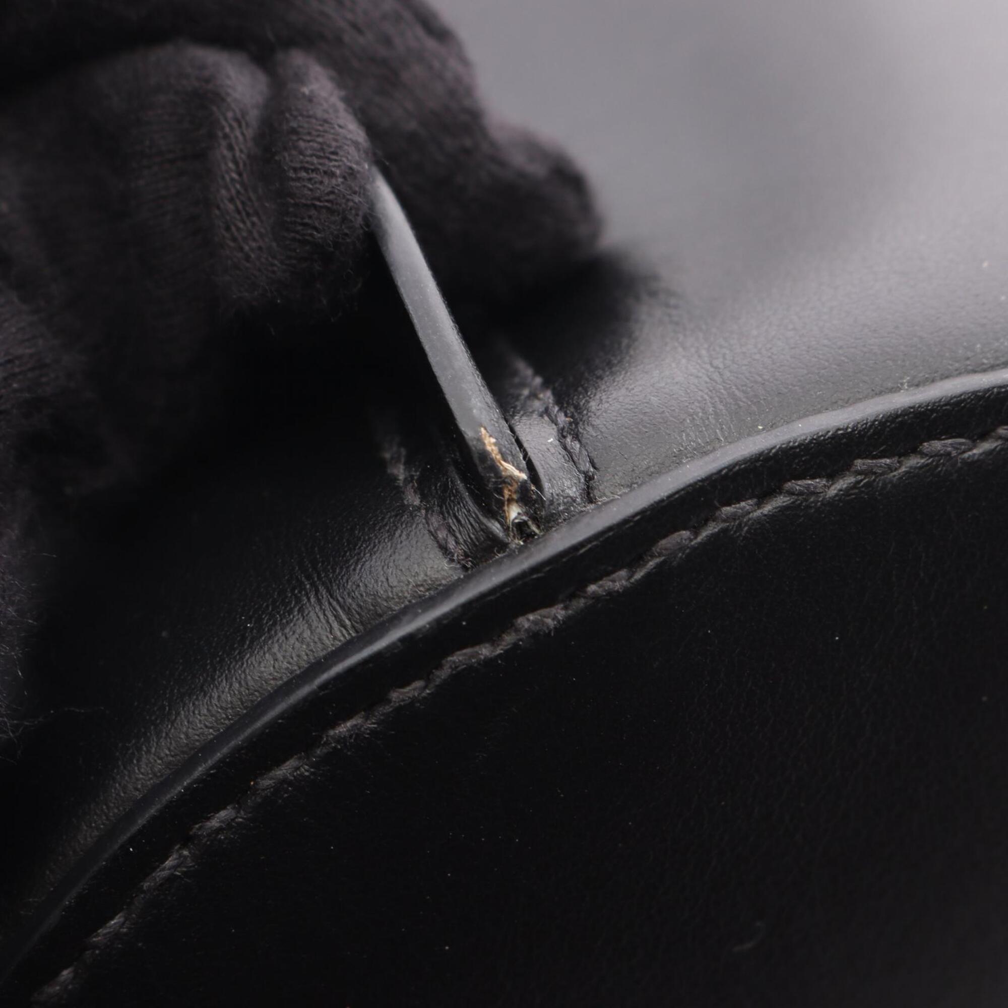 Miu Miu Black Leather Handbag Pouch (Pre-Owned)