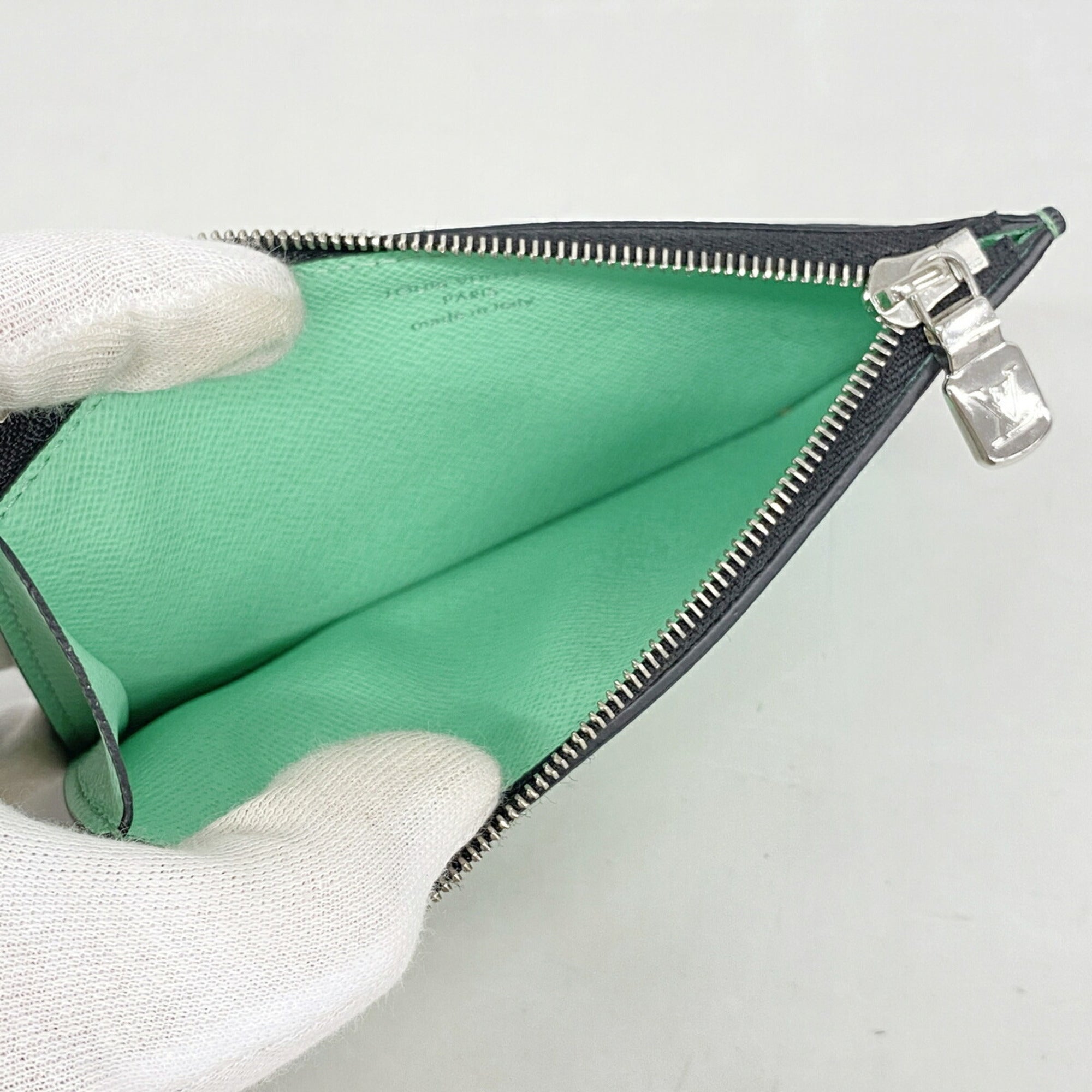 Louis Vuitton Green Coin Purse/Coin Case (Pre-Owned)