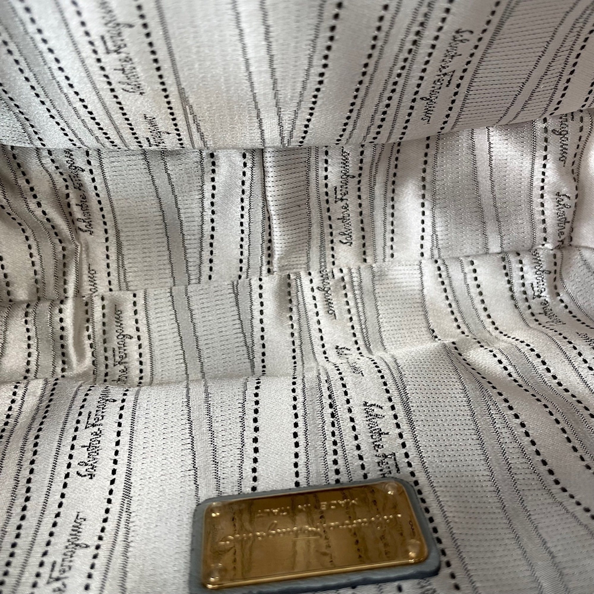 Salvatore Ferragamo Gancini Gray Handbag (Pre-Owned)