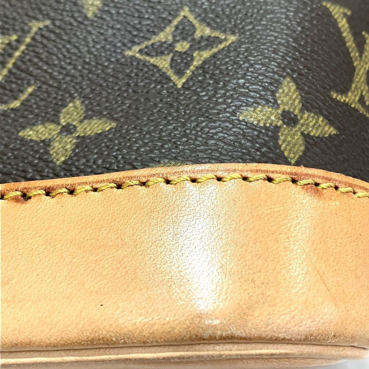 Louis Vuitton Brown Monogram Handbag (Pre-Owned)