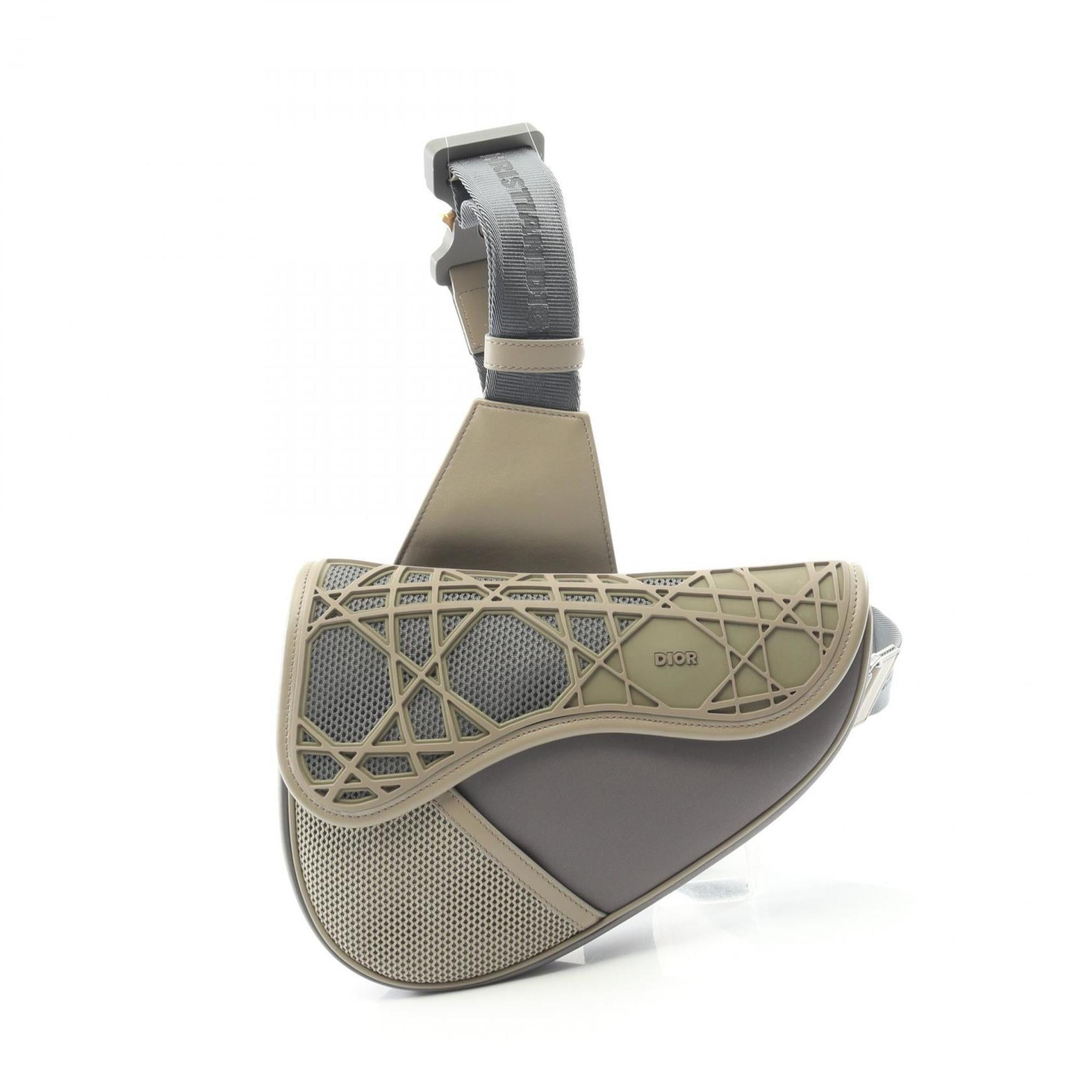 Christian Dior Beige Gray Nylon Leather Rubber Fanny Pack Handbag Saddle Bag (Pre-Owned)