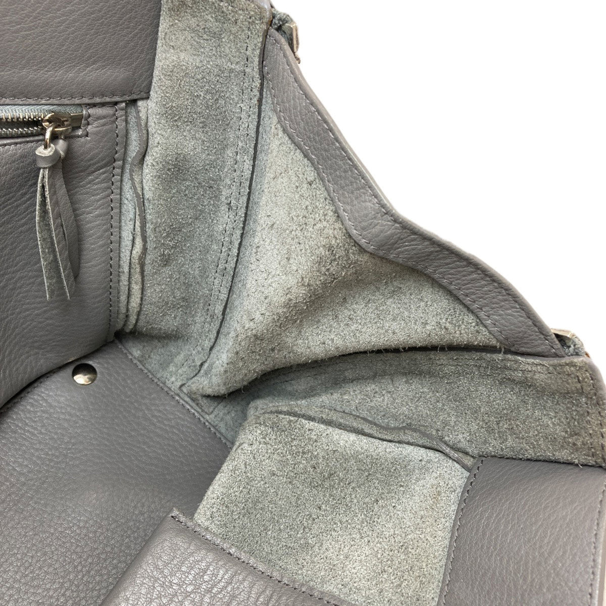 Balenciaga Gray Leather Handbag (Pre-Owned)