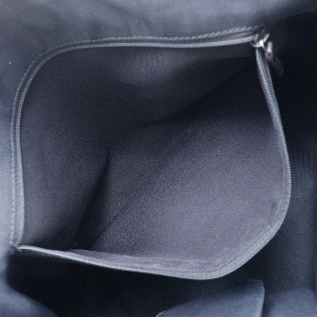 Gucci Black Nylon Canvas Tote Bag (Pre-Owned)