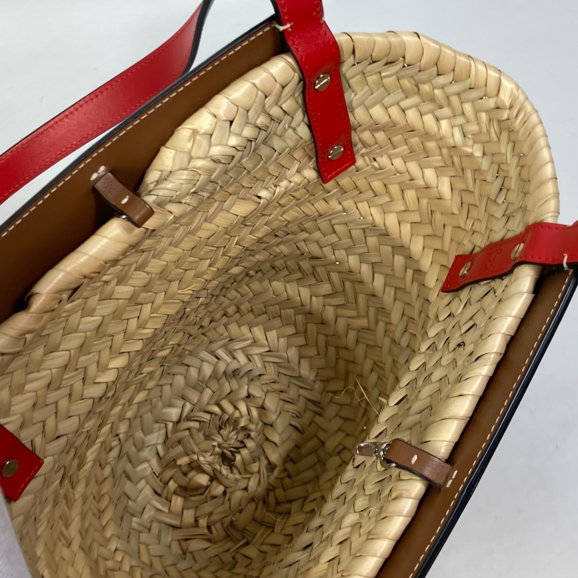 Christian Louboutin Beige Cloth Handbag (Pre-Owned)