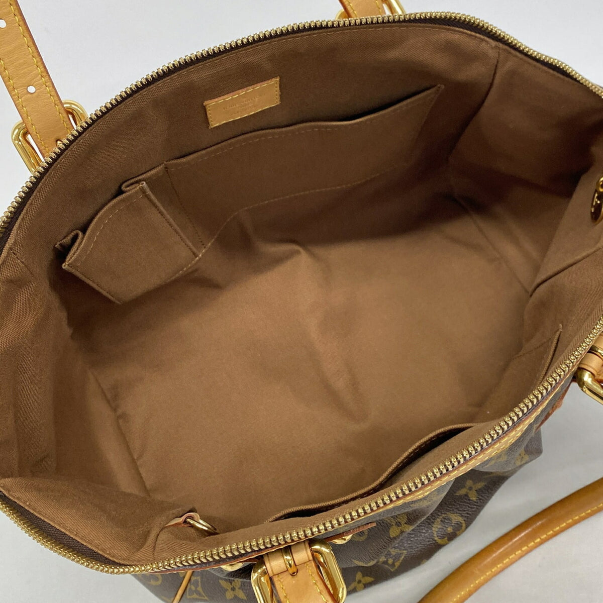 Louis Vuitton Brown Handbag (Pre-Owned)
