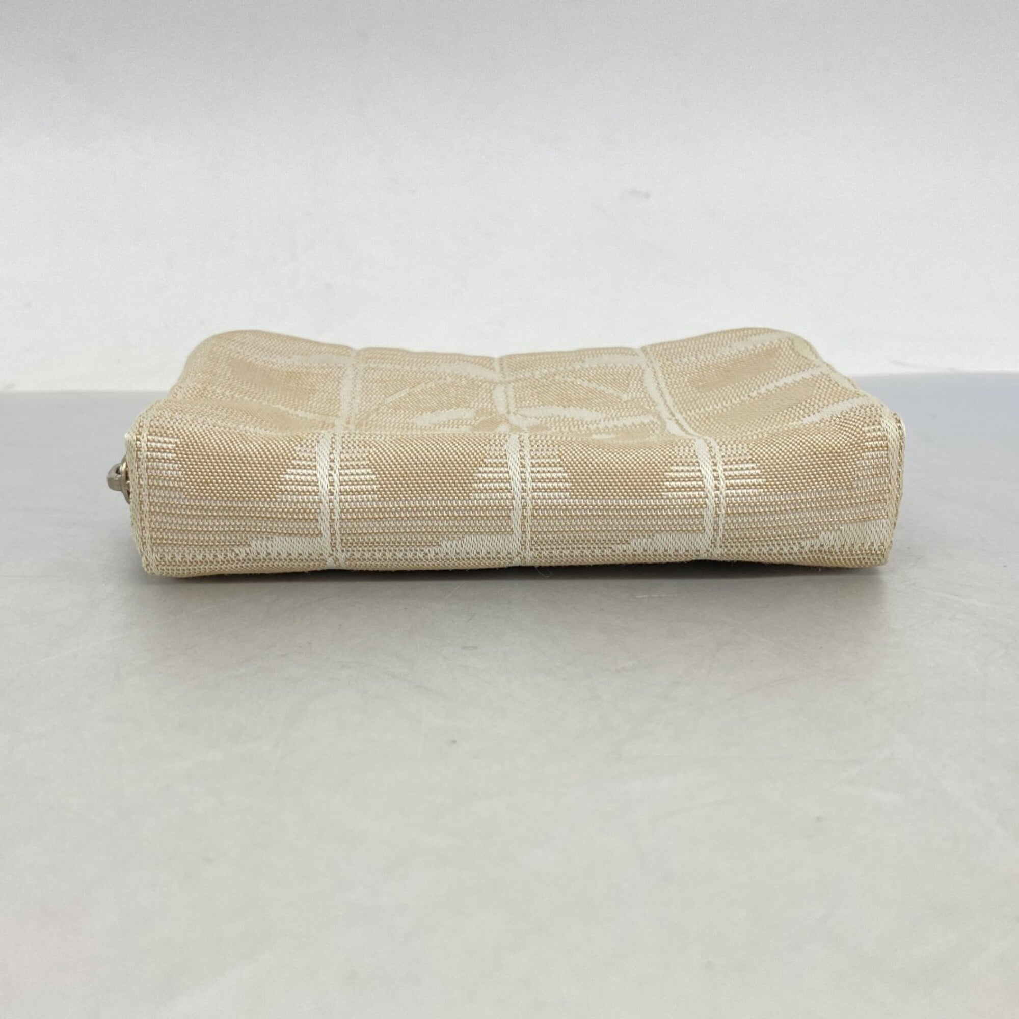 Chanel Beige Nylon Coin Purse/Coin Case (Pre-Owned)