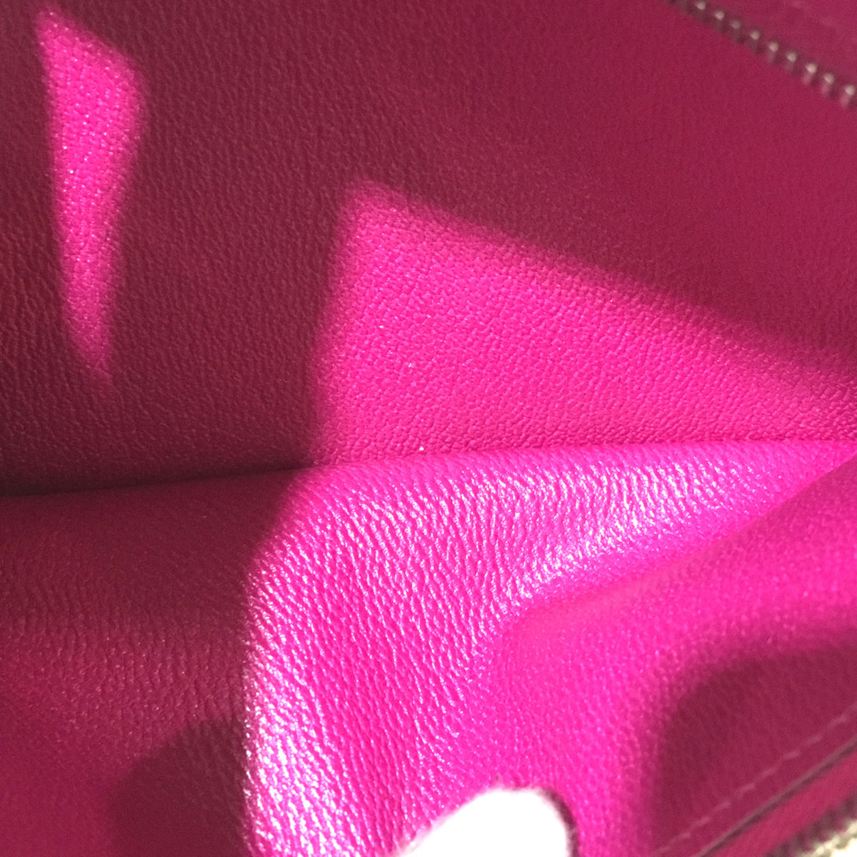 Hermes Pink Other Long Wallet (Bi-Fold) (Pre-Owned)