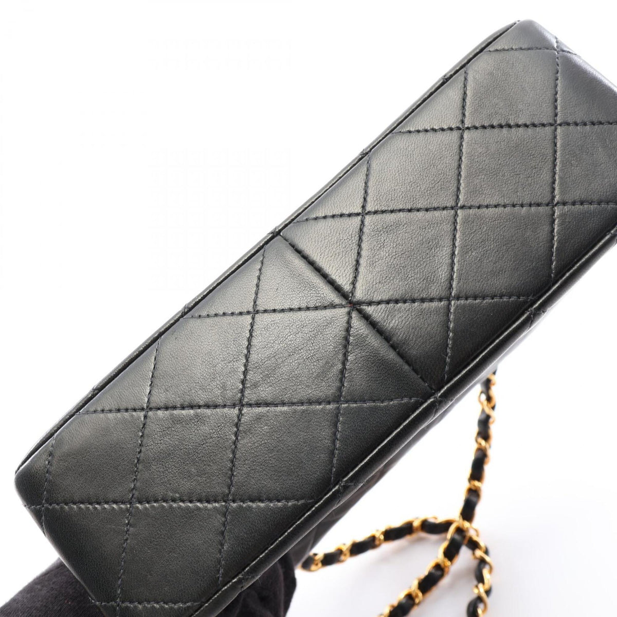 Chanel Black Leather Handbag Shoulder Bag (Pre-Owned)