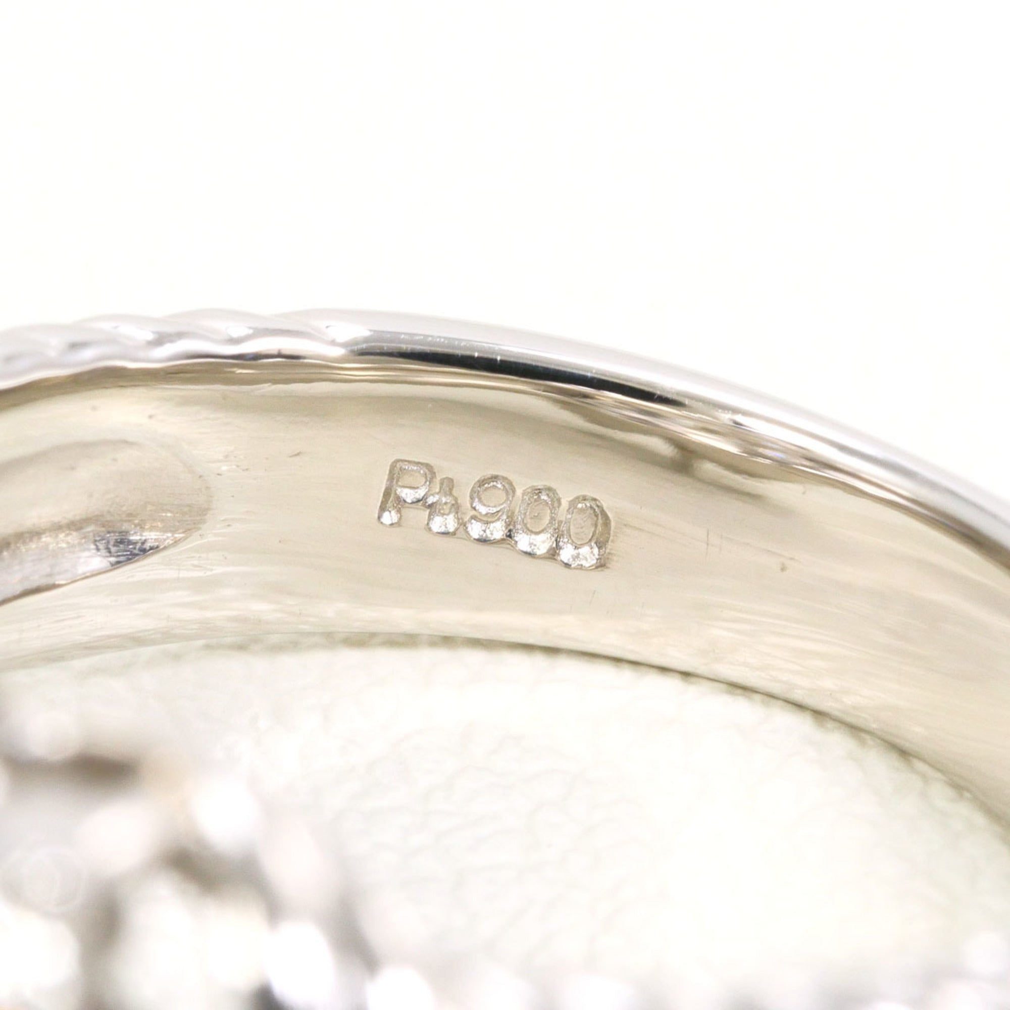 Unbranded Platinum Platinum 900 Band Ring (Pre-Owned)