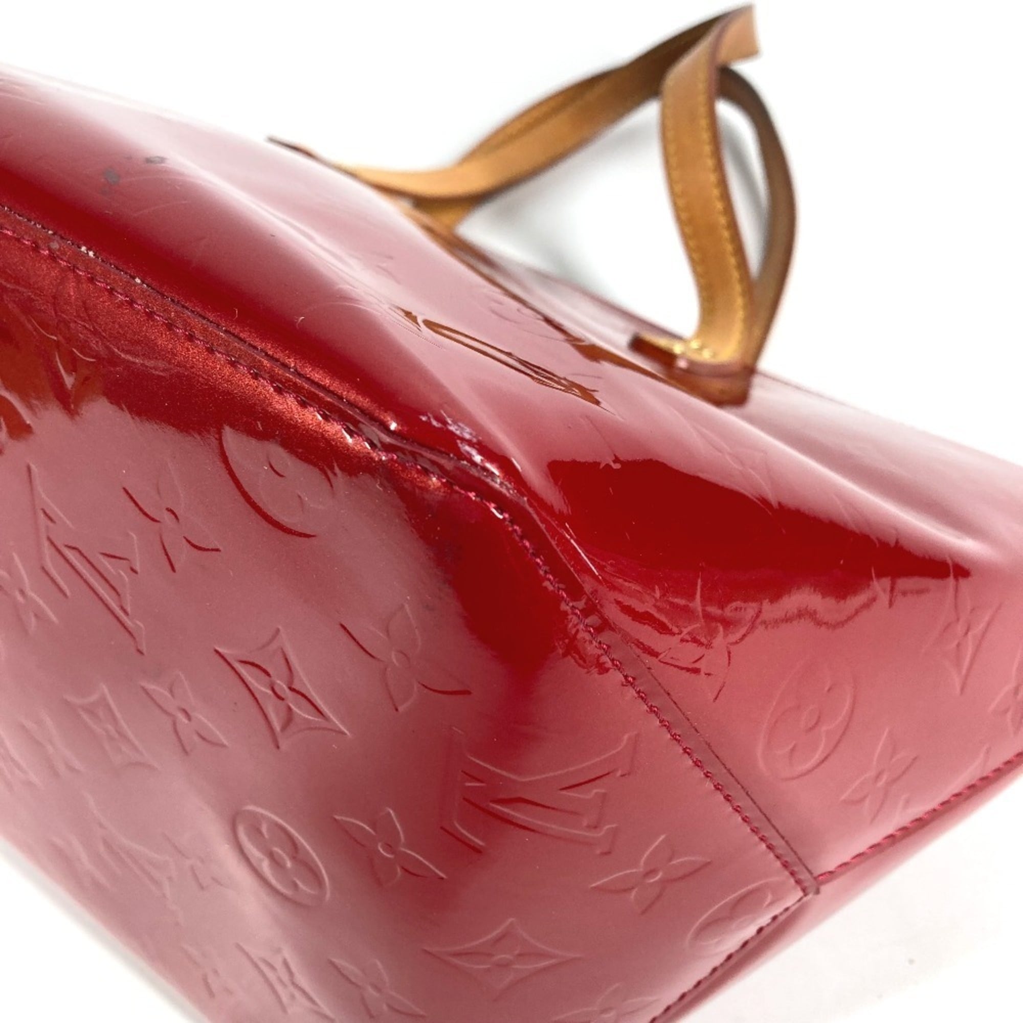 Louis Vuitton Pomme D'amour Red Color Monogram Vernis Canvas Shoulder Bag Tote Bag (Pre-Owned)