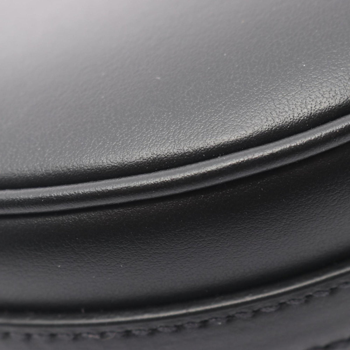 Prada Black Leather Handbag (Pre-Owned)