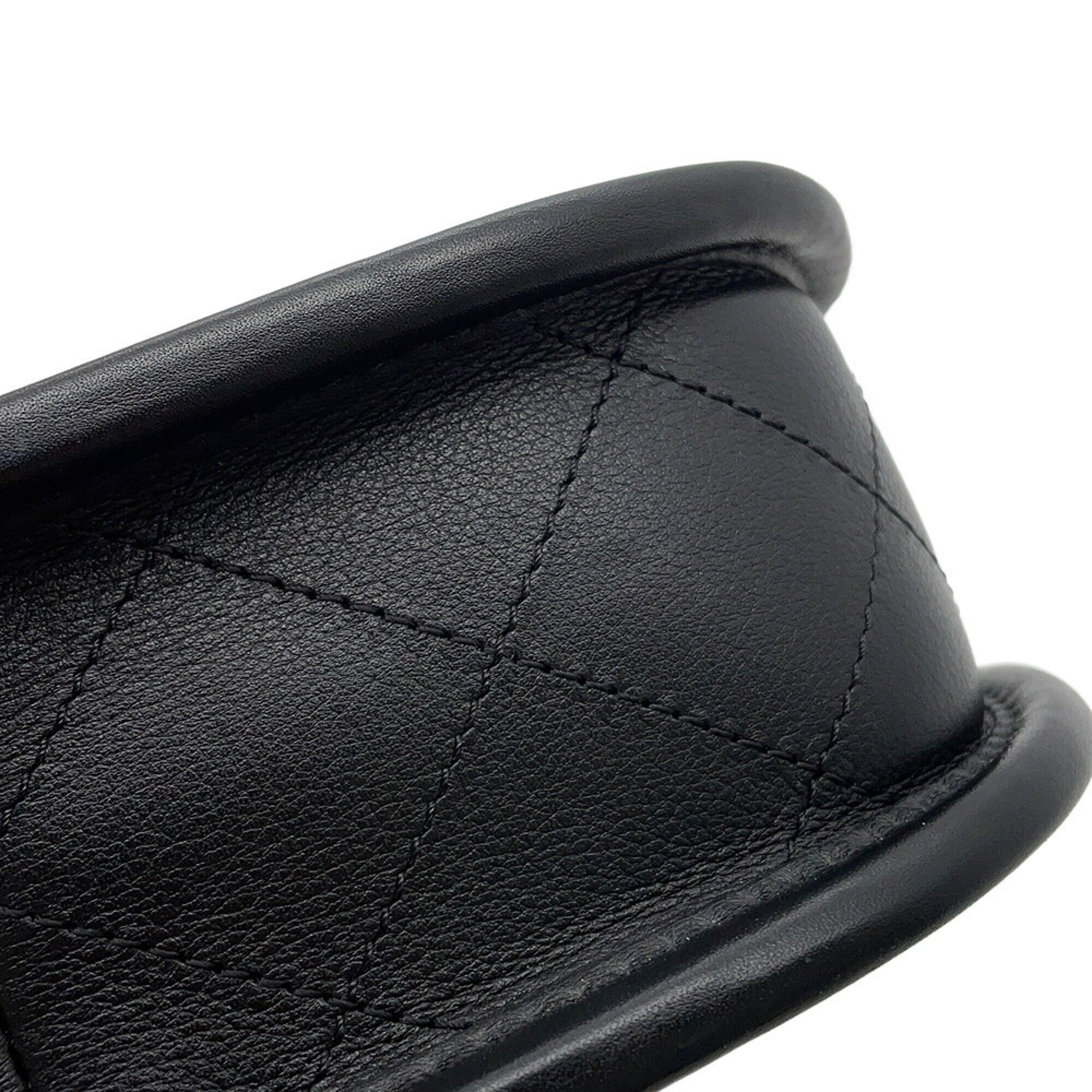 Chanel Matelasse Black Leather Handbag Shoulder Bag (Pre-Owned)