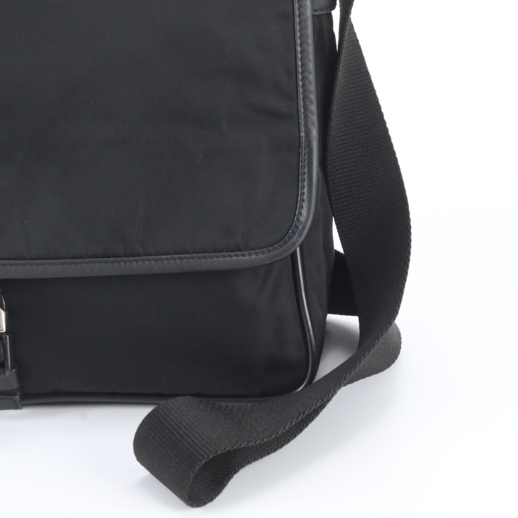 Prada Black Nylon Leather Shoulder Bag (Pre-Owned)