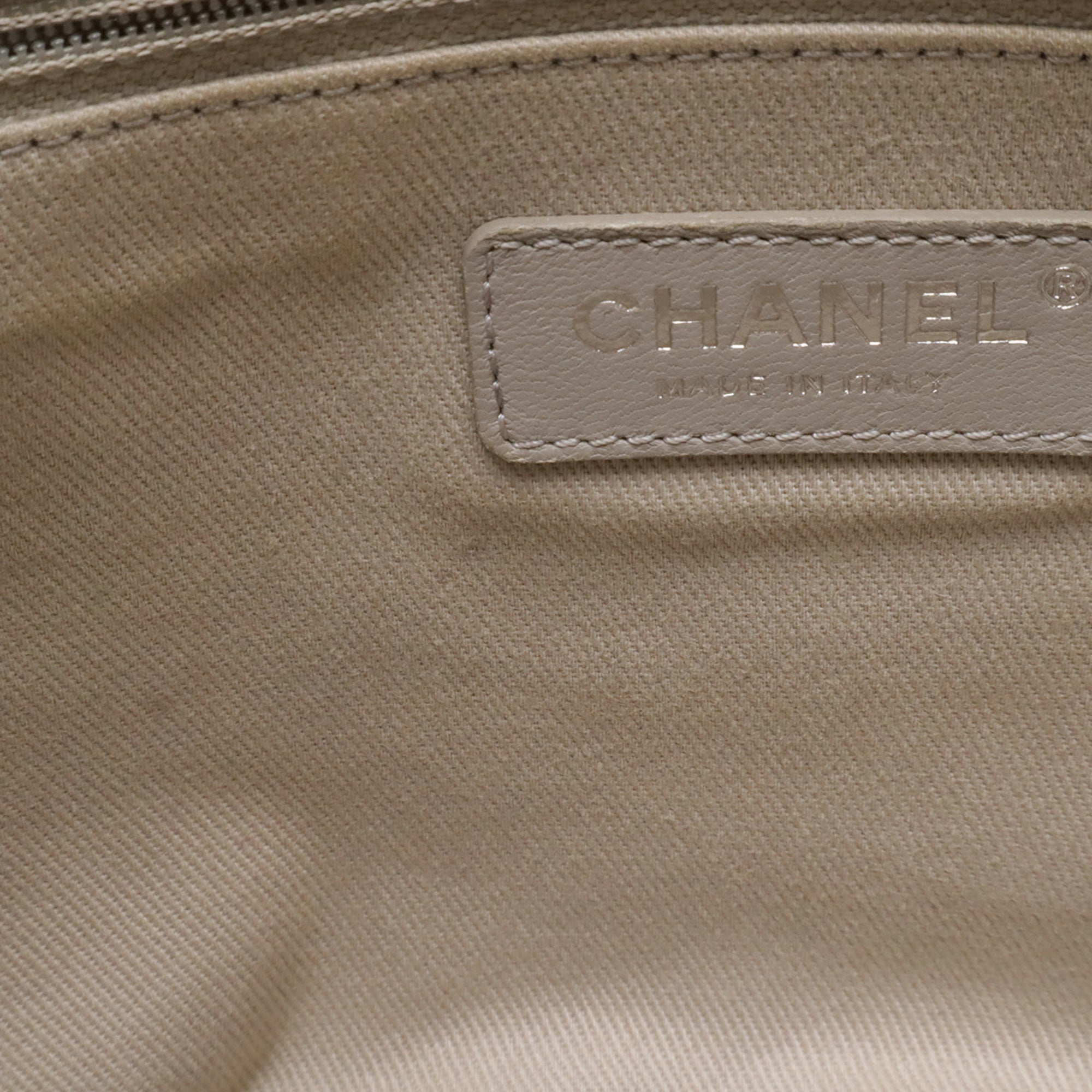Chanel Black Multi-Color Canvas Leather Shoulder Bag (Pre-Owned)