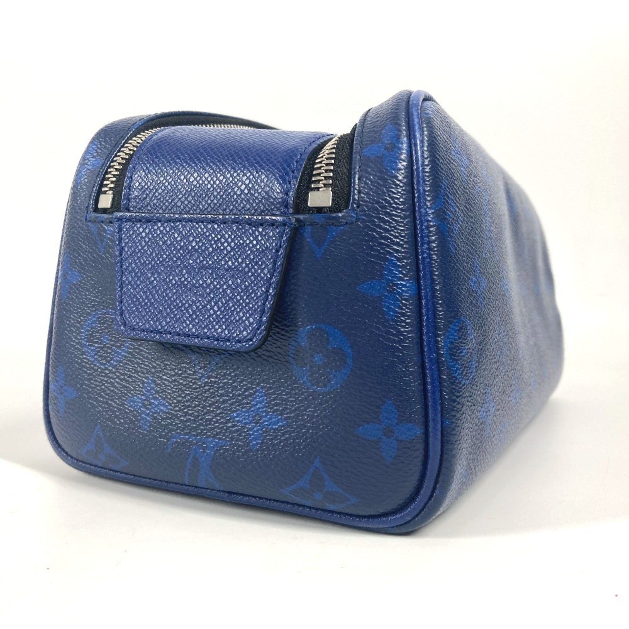 Louis Vuitton Taiga Blue Taiga Leather Monogram Clutch Bag Handbag (Pre-Owned)