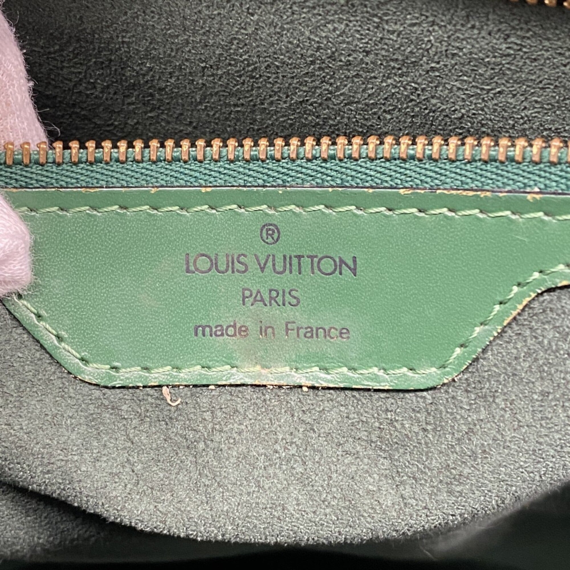 Louis Vuitton Borneo Green Shoulder Bag (Pre-Owned)