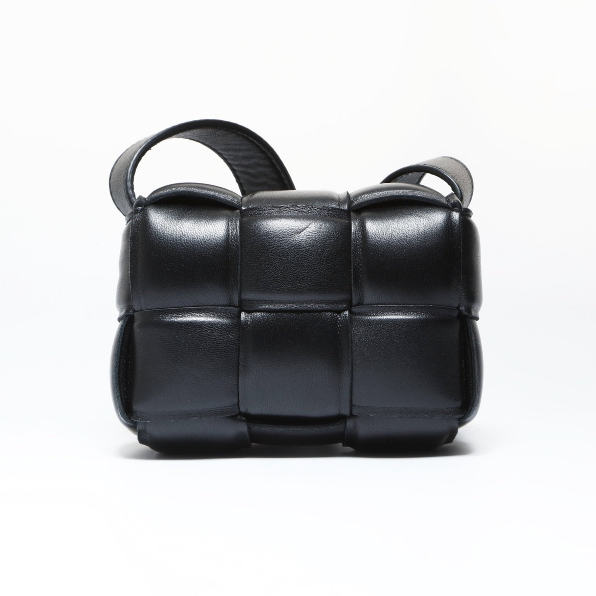 Bottega Veneta Black Shoulder Bag (Pre-Owned)