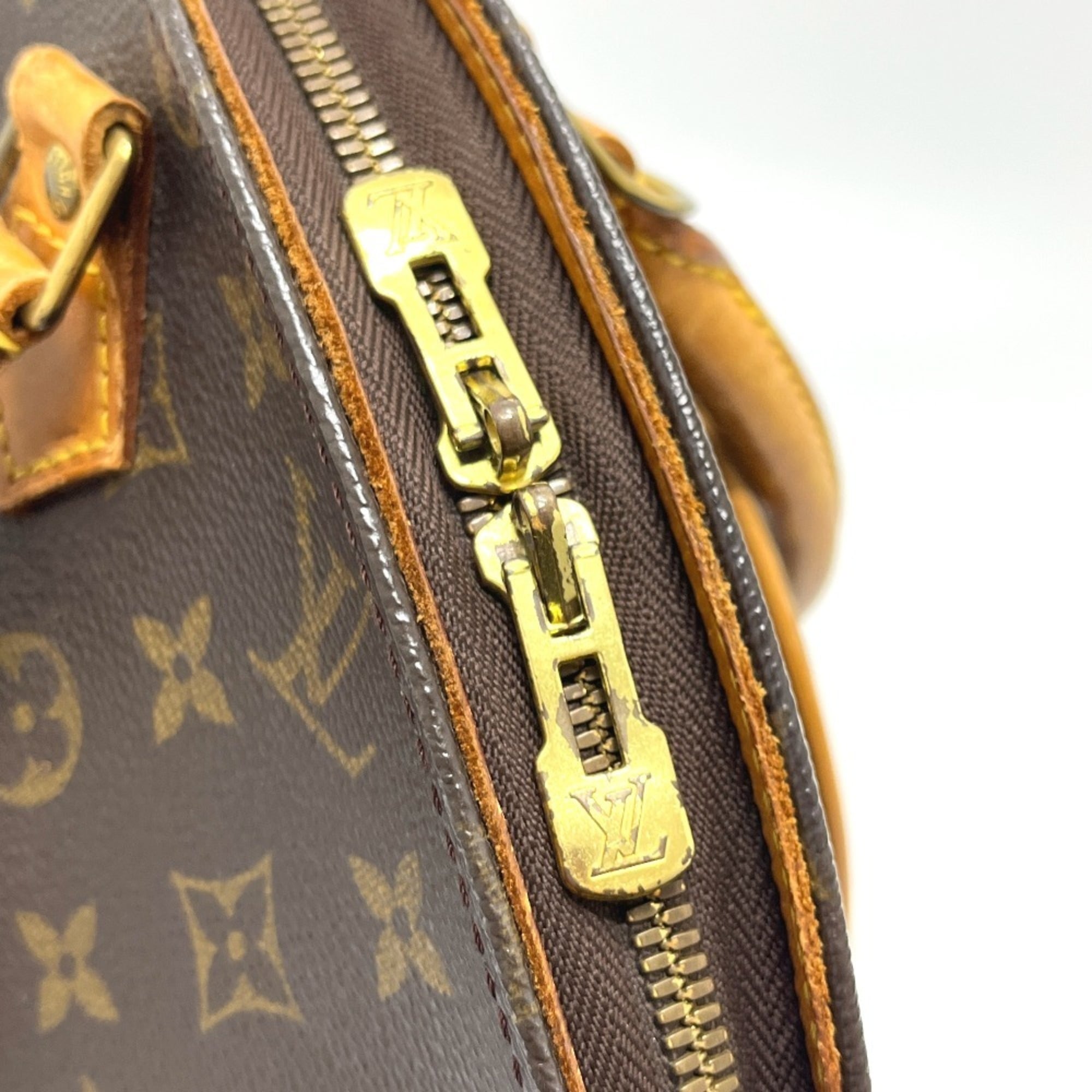 Louis Vuitton Brown Monogram Canvas Handbag (Pre-Owned)