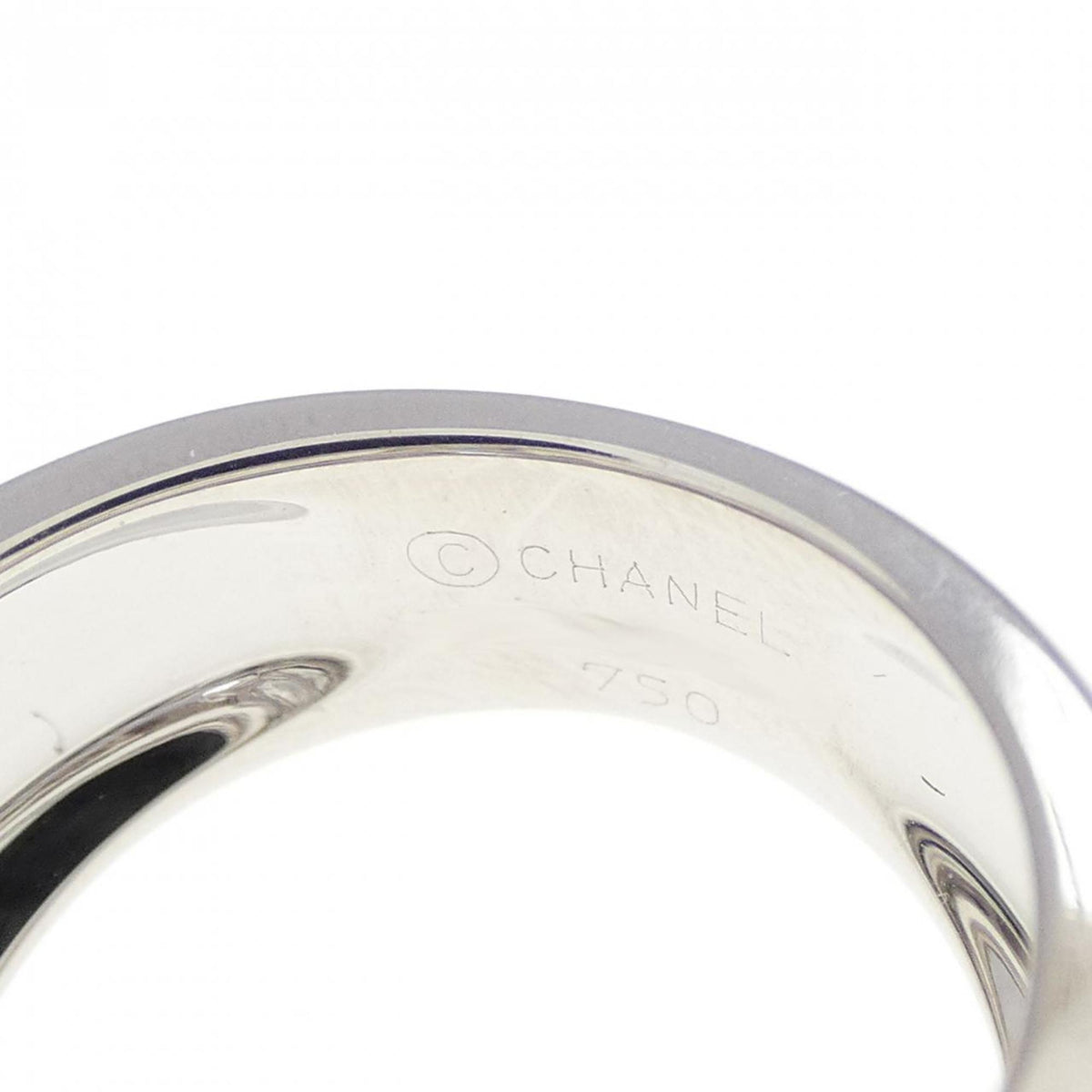 Chanel White Gold (18K) Band Ring (Pre-Owned)