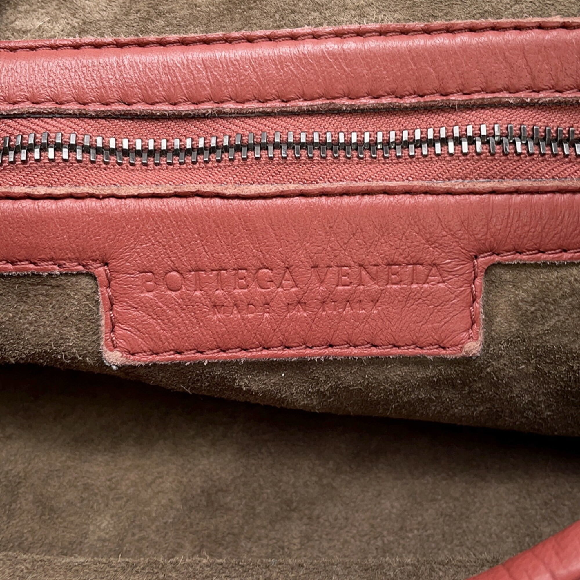 Bottega Veneta Intrecciato Red Color Leather Handbag Shoulder Bag (Pre-Owned)