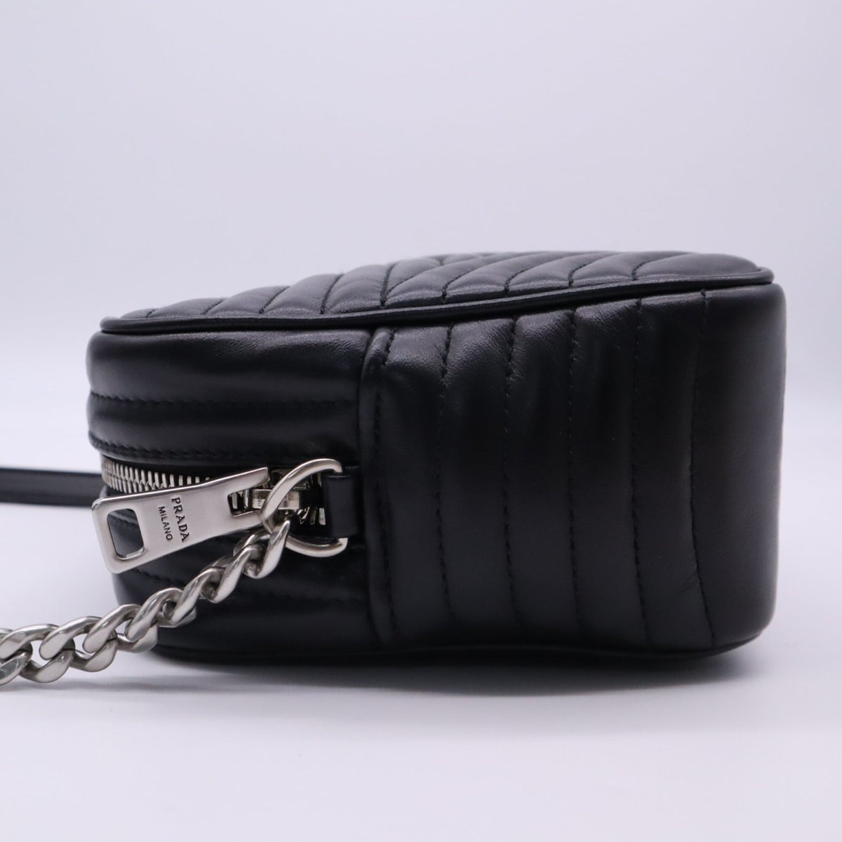 Prada Black Nero Leather Shoulder Bag (Pre-Owned)