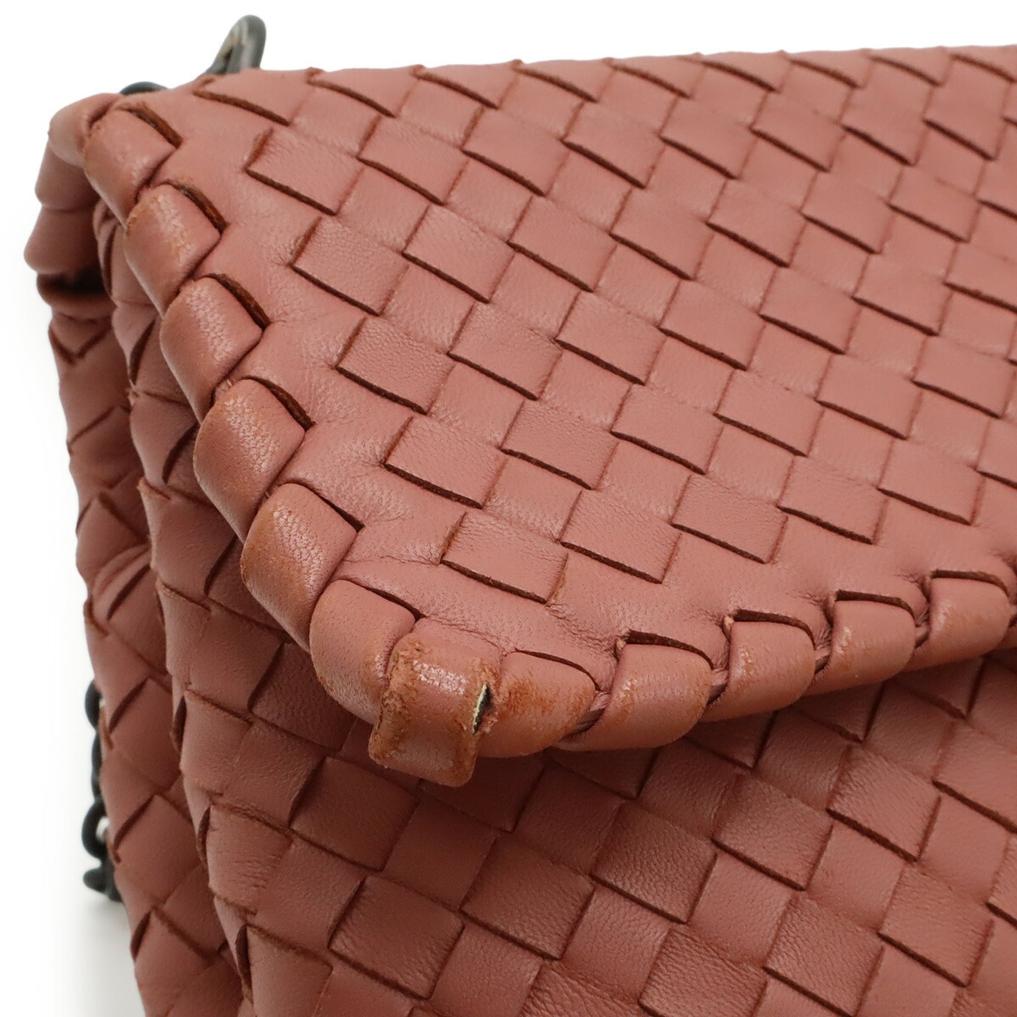 Bottega Veneta Intrecciato Pink Leather Shoulder Bag (Pre-Owned)