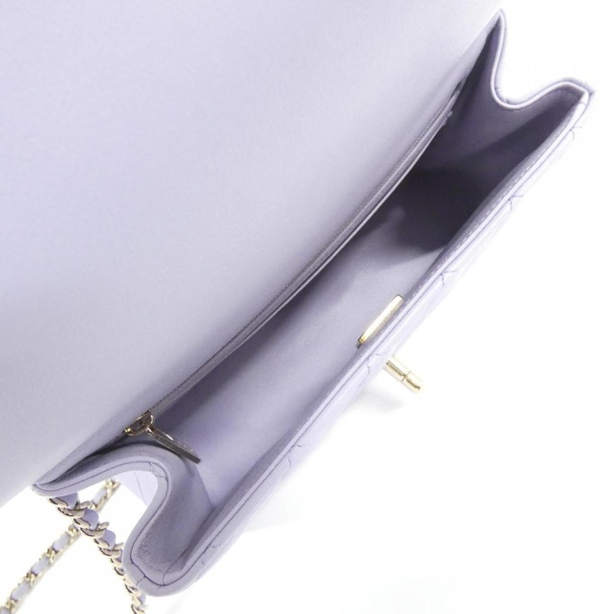 Chanel Light Purple Leather Handbag (Pre-Owned)