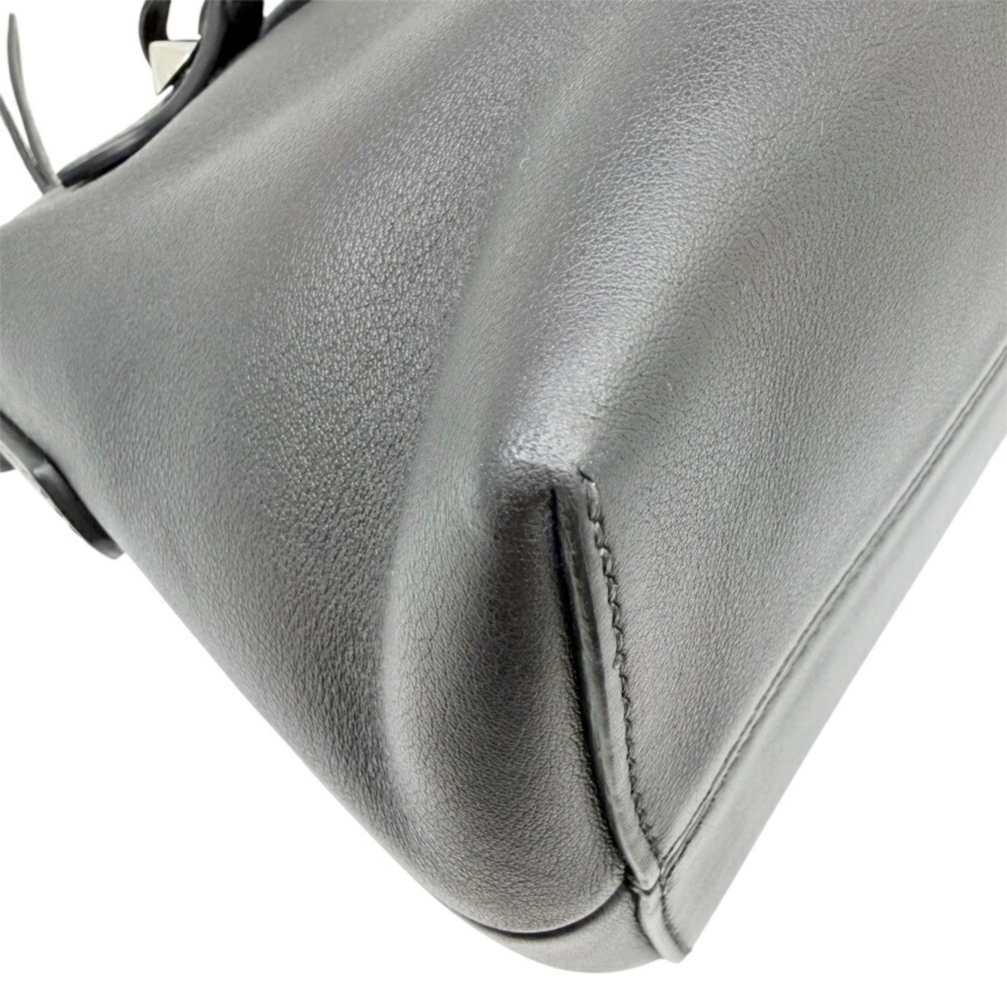 Fendi By The Way Black Leather Shoulder Bag (Pre-Owned)